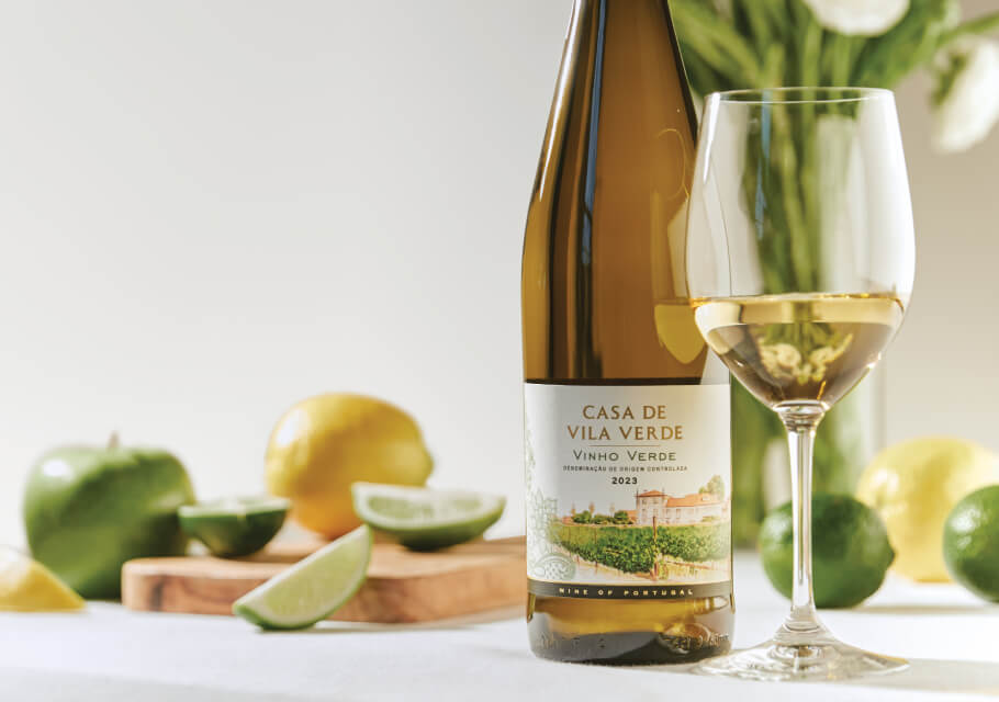 portuguese white wine vinho verde